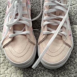 Girls High Top Vans 1.5 NWOT